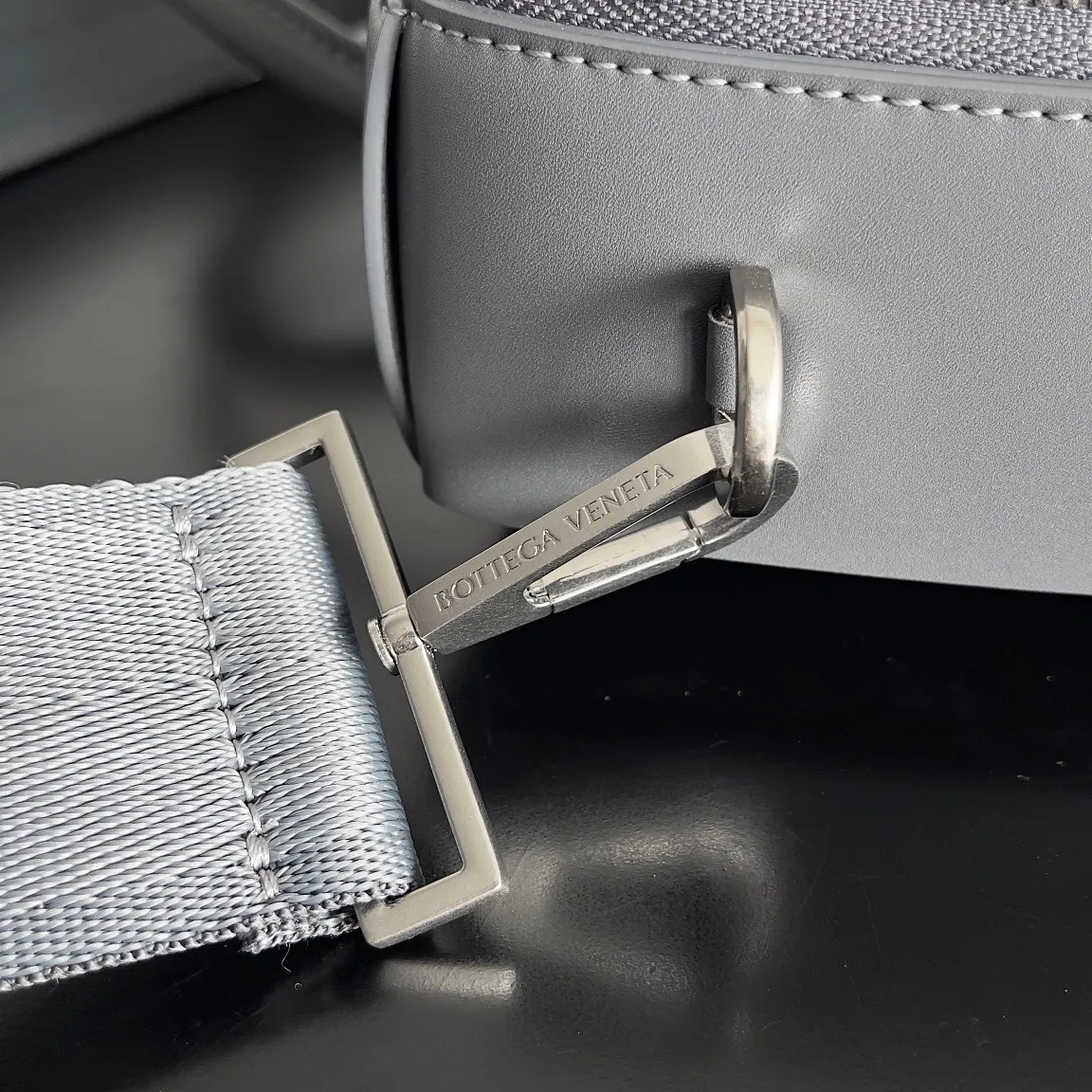 All categories 💚 Authentic bags 💚 BV 2025 new Bottega Veneta large plaid woven men's briefcase